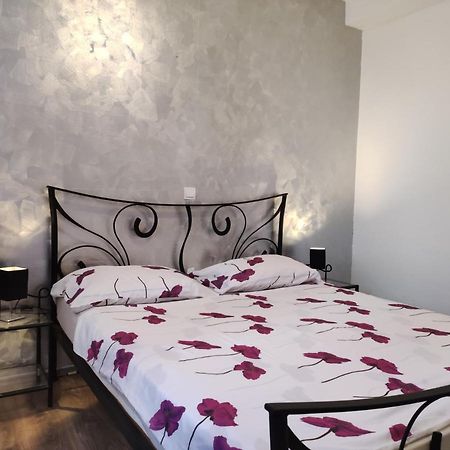 Cozy Apartment In Split In Nice Quiet Neighborhood Eksteriør bilde